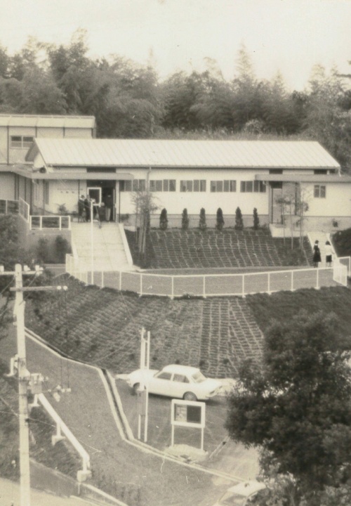 大阪教会創立60周年　真理をかかげて④　南千里に教会堂を建設